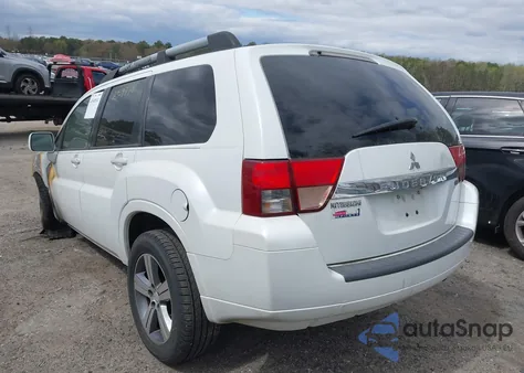 2010 Mitsubishi Endeavor Se z USA, uszkodzony, nr VIN 4A4JM3AS3AE016877